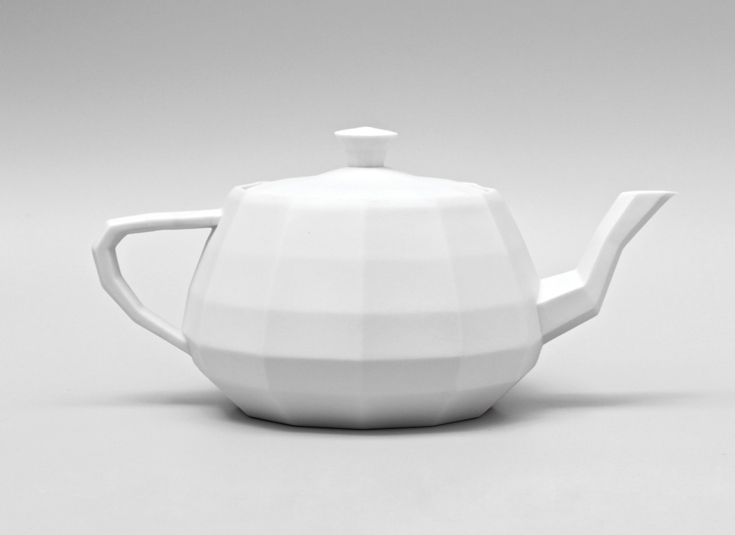 Utanalog Teapot
